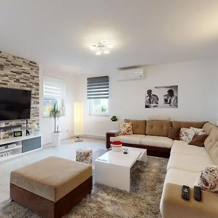House Tolesa *